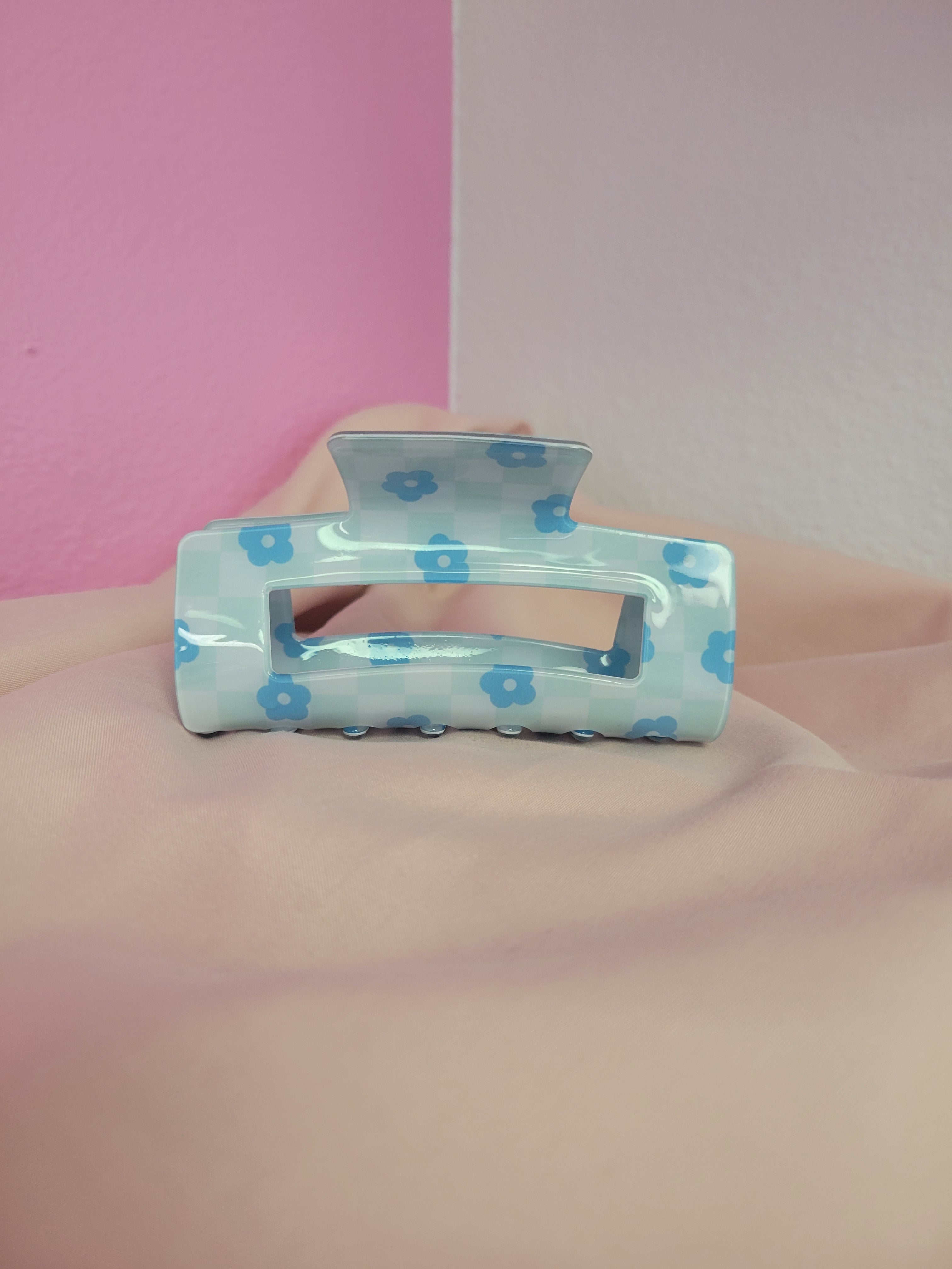 Blue Floral Checkered Clawclip