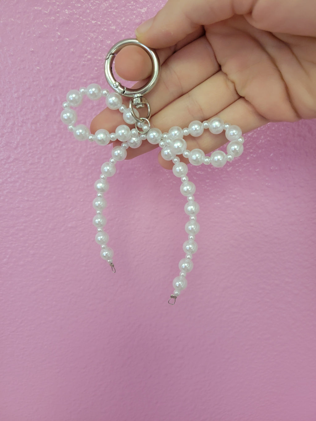 Beaded Pearl Bow Bag Charm
