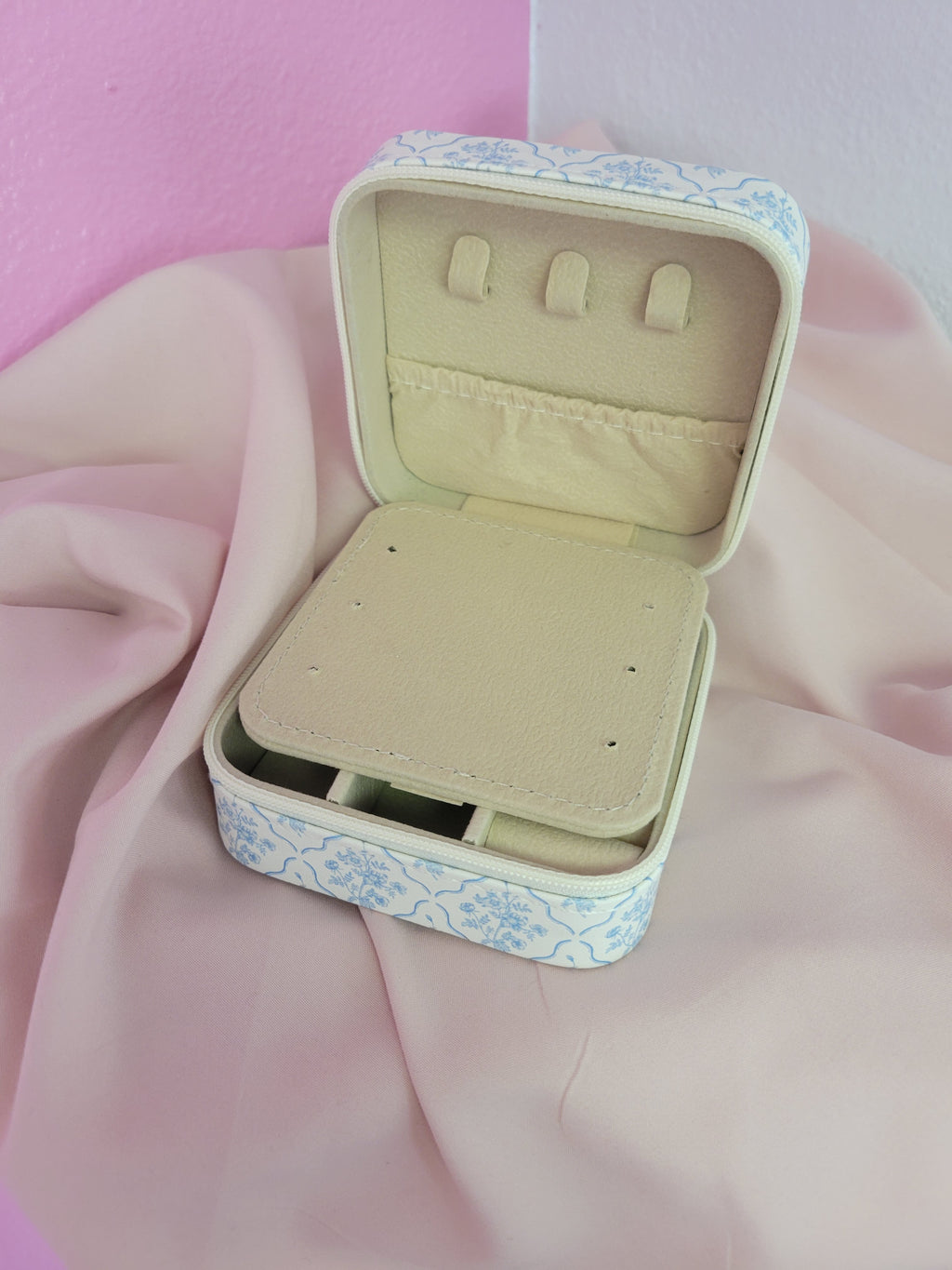 Blue Floral Travel Jewelry Box