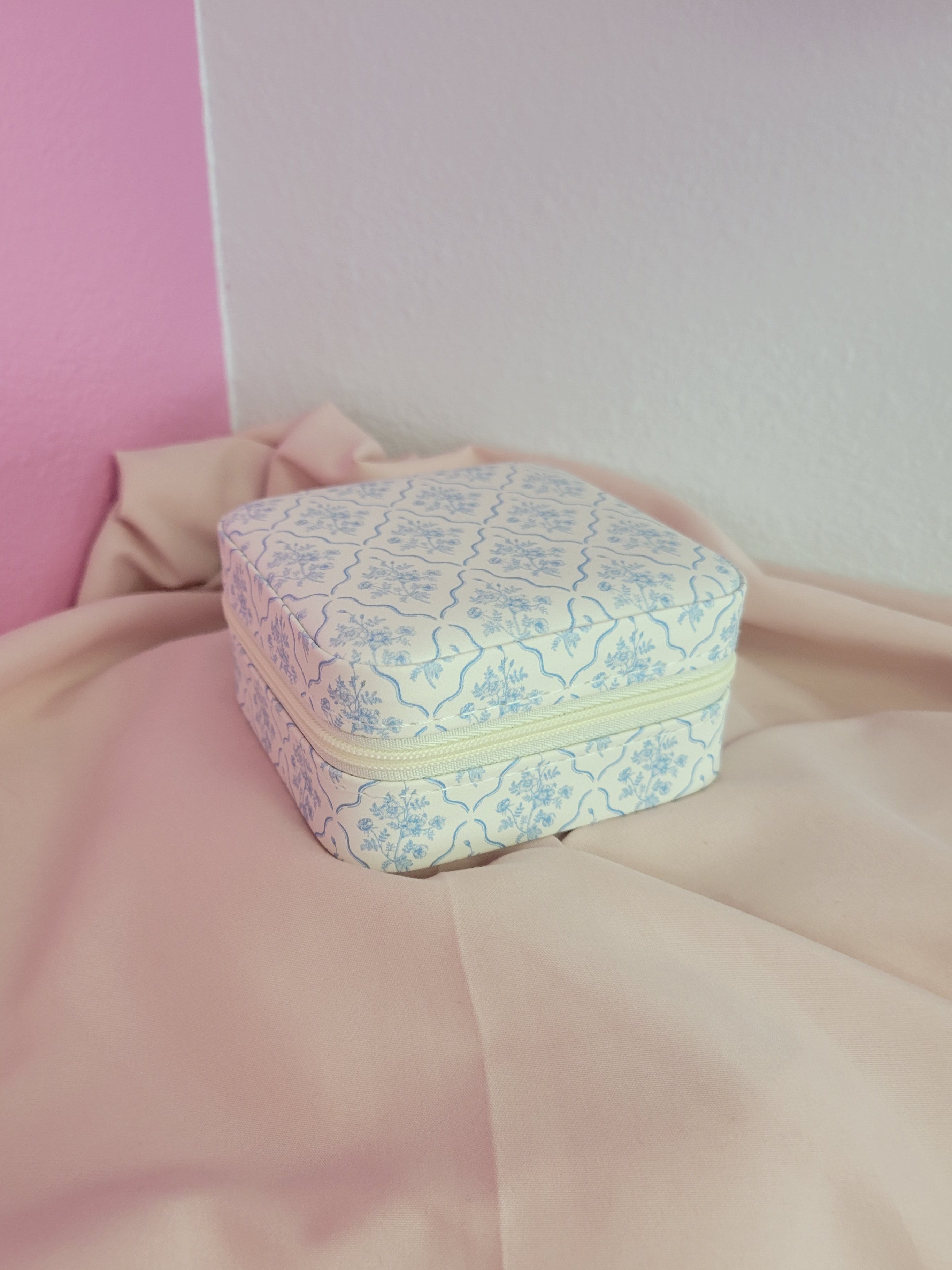 Blue Floral Travel Jewelry Box