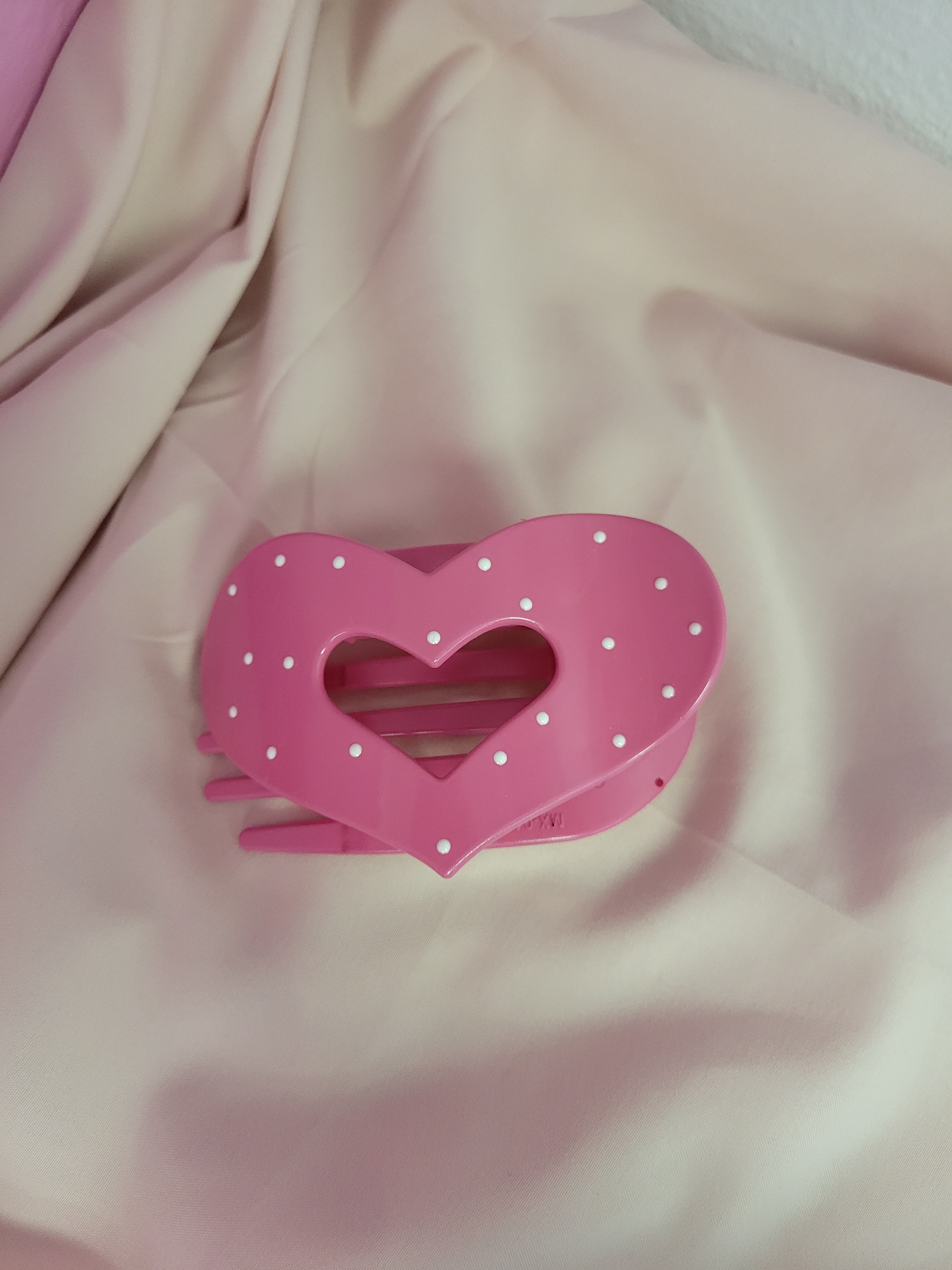 Heat Polka Dot Clawclip