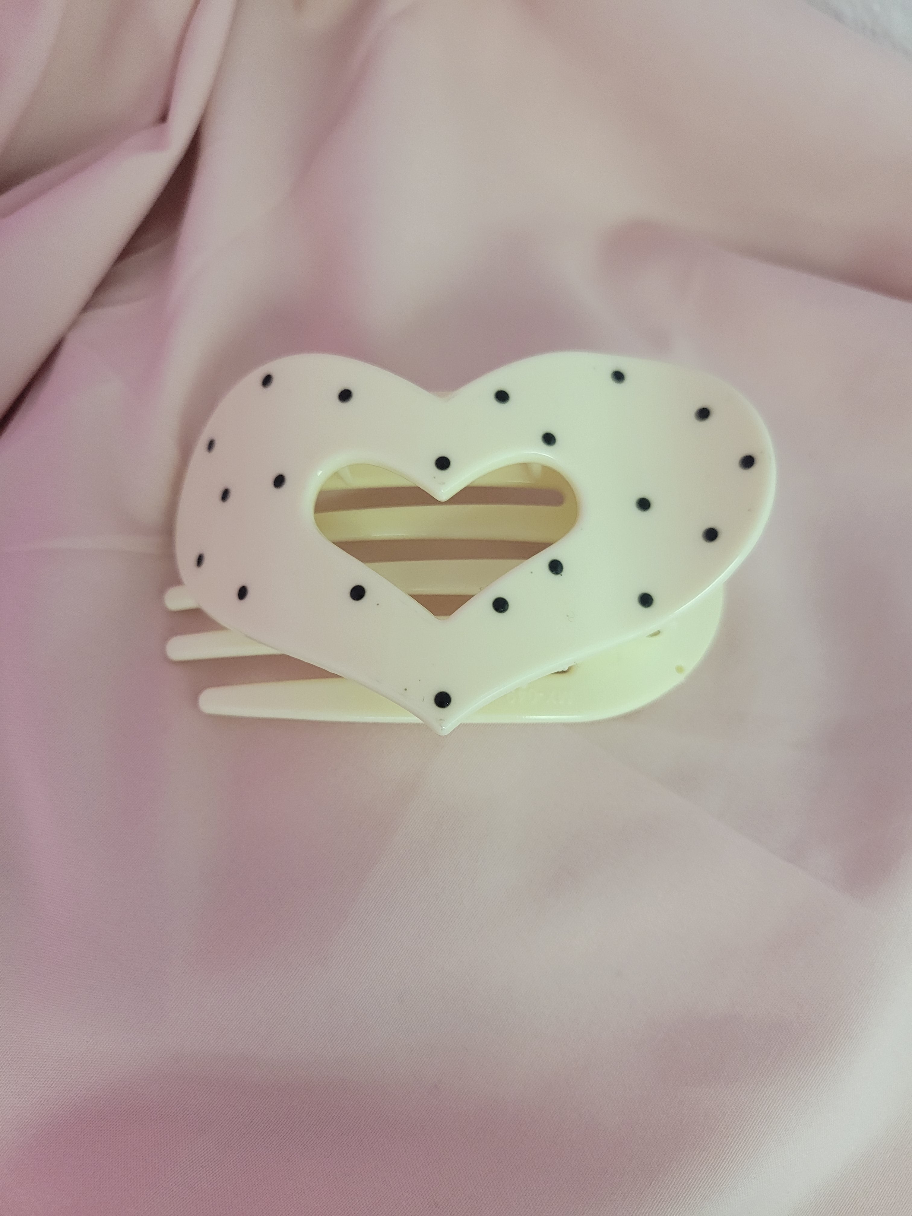 Heat Polka Dot Clawclip