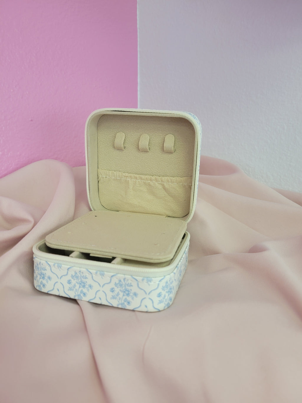 Blue Floral Travel Jewelry Box