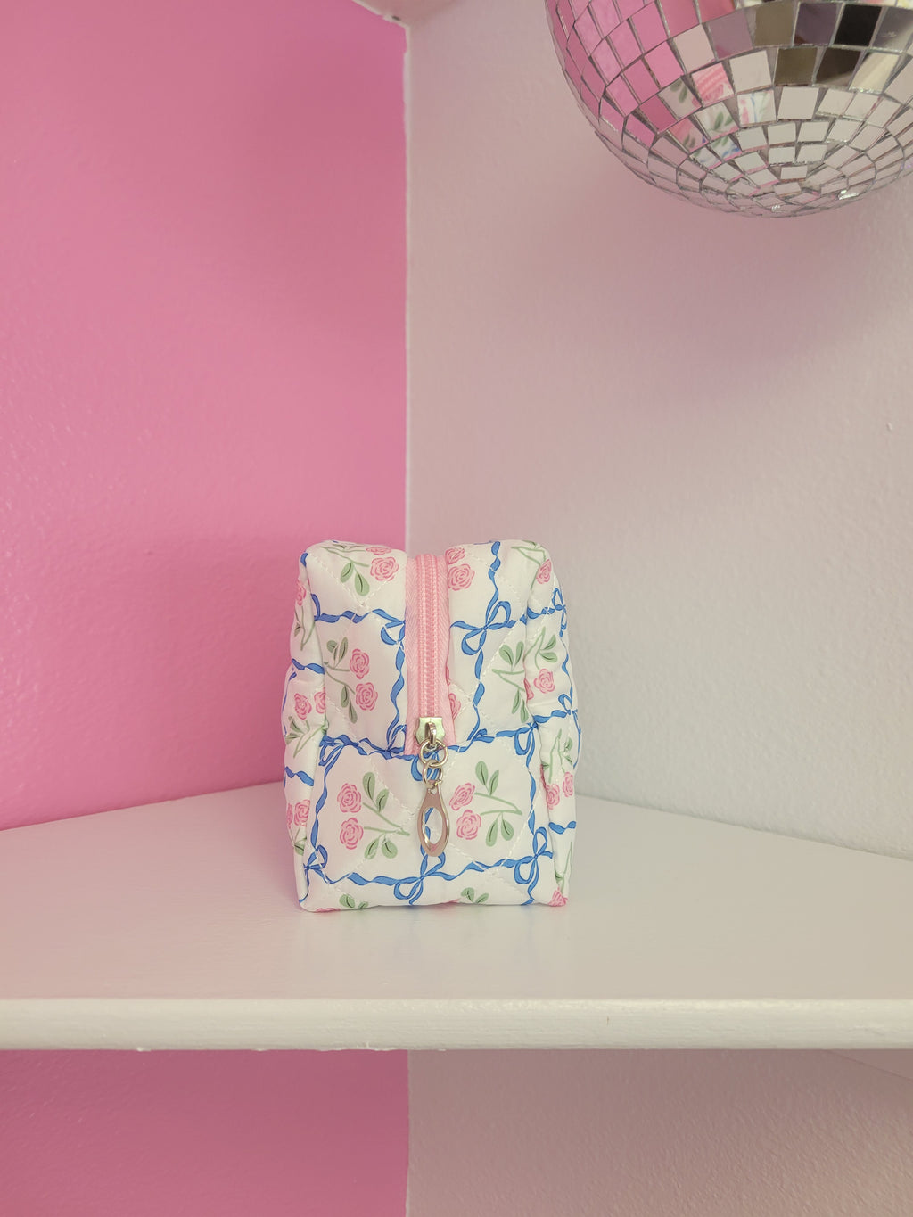 Roses and bow pattern Makeup Bag